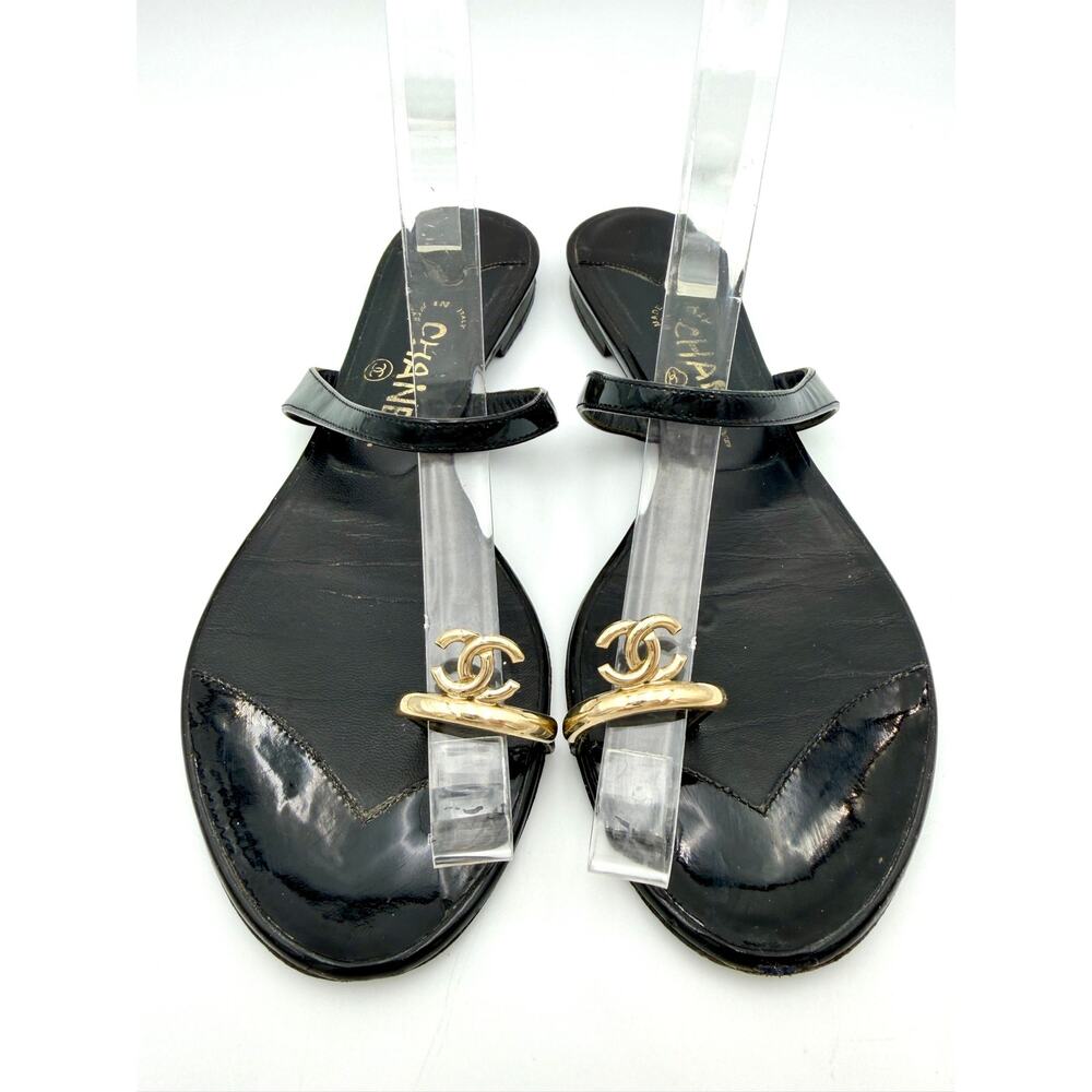 Chanel Toe Ring Sandal Black Leather Gold Interlocking CC Logo Size 39.5 / 9.5 - Picture 15 of 15